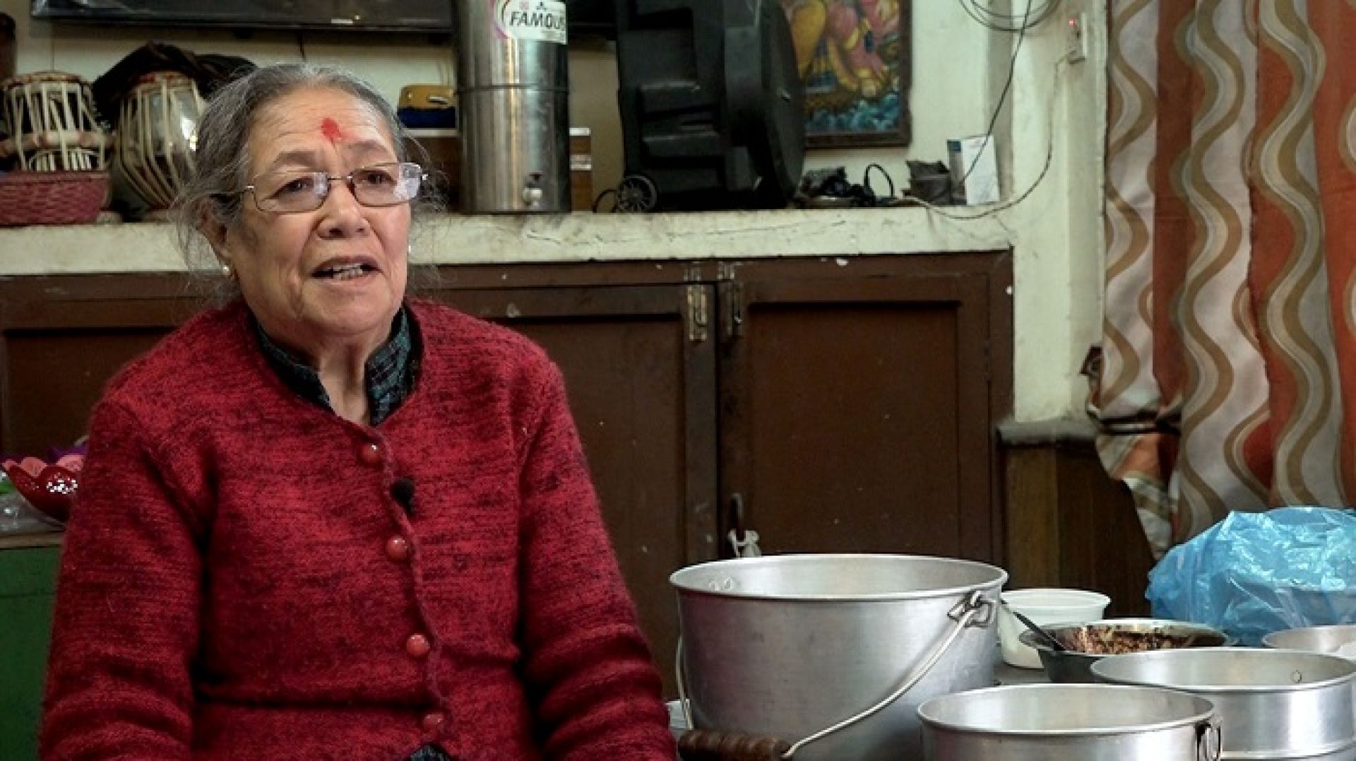 ८० वर्षीया अम्बिकाको आँखाबाट यमरीको कथाः पहिले पाँच दाना चामल, अहिले खुवा र चाकुको मिठास